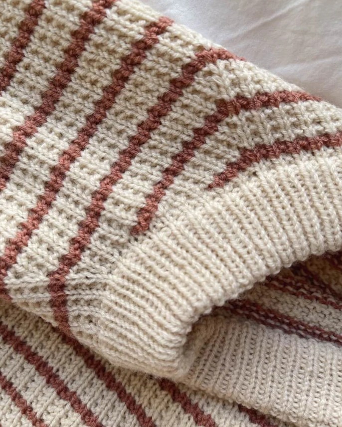 PetiteKnit Friday Tee - printed pattern - Image 4